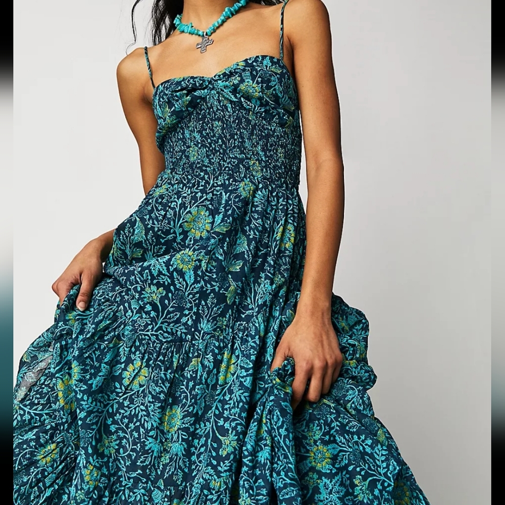 Free People Sundrenched print maxi dress in Neptune color size xs new with tags